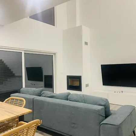 T3 Piscina Livingroom Charneca Da Caparica Дом отдыха *